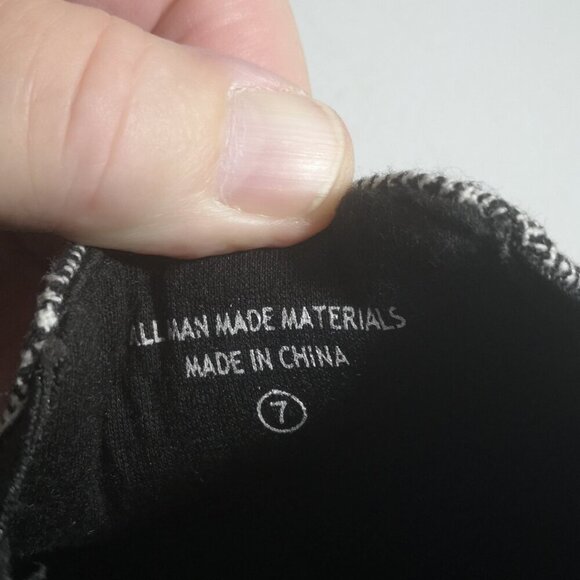 Soda Ladies Size 7 Black & White Plaid Slip On Sneakers - Picture 8 of 9